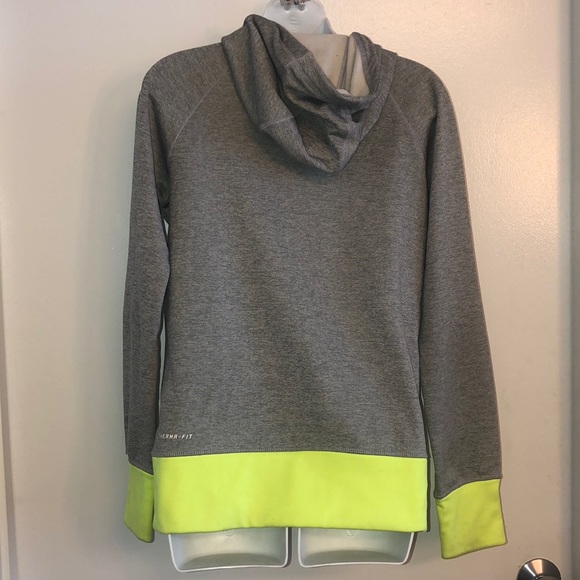 ✨ Nike Therma Fit hoodie ✨ - Picture 2 of 2